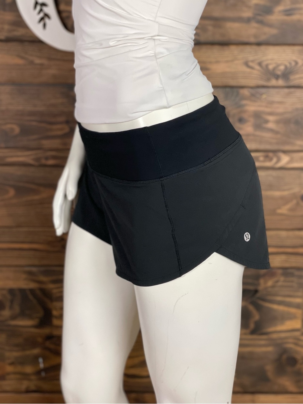 lululemon athletica Speed Up Athletic Running Shorts Zip Picket Reflective Logo